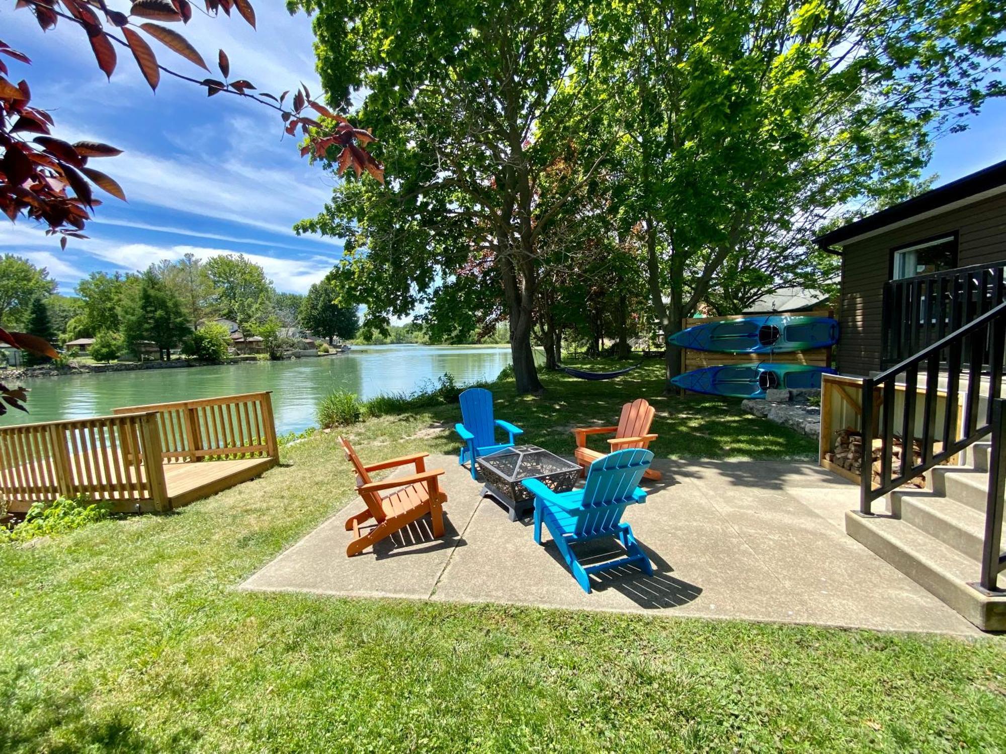 Creekside Cottage - Kayak, Sup, Fishing, Game Room, Steps To The Beach Kingsville エクステリア 写真