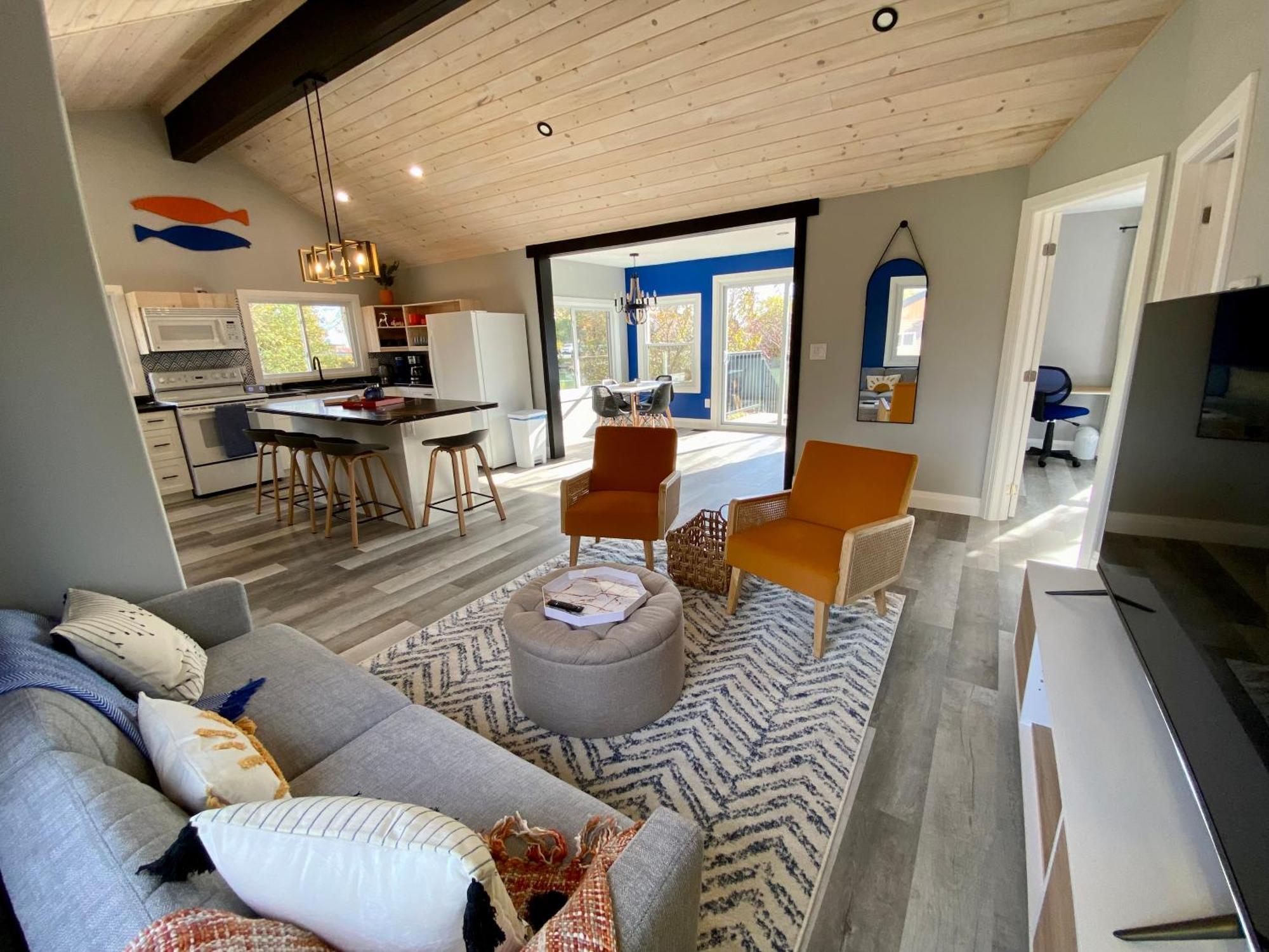 Creekside Cottage - Kayak, Sup, Fishing, Game Room, Steps To The Beach Kingsville エクステリア 写真